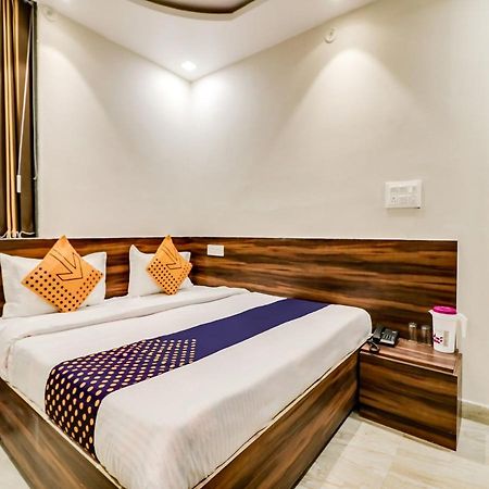 Spot On 69549 Hotel Shri Ram Kashi Muthiganj Esterno foto