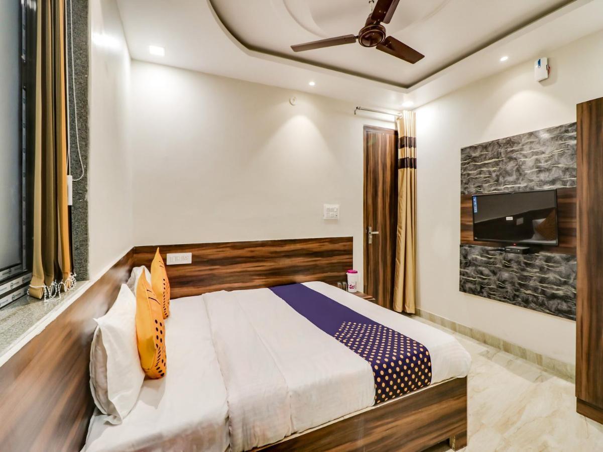 Spot On 69549 Hotel Shri Ram Kashi Muthiganj Esterno foto